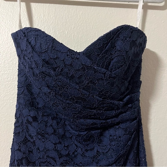 David's Bridal Navy Lace Strapless Sweetheart Gown Formal Bridesmaid Size 2 - Picture 3 of 8